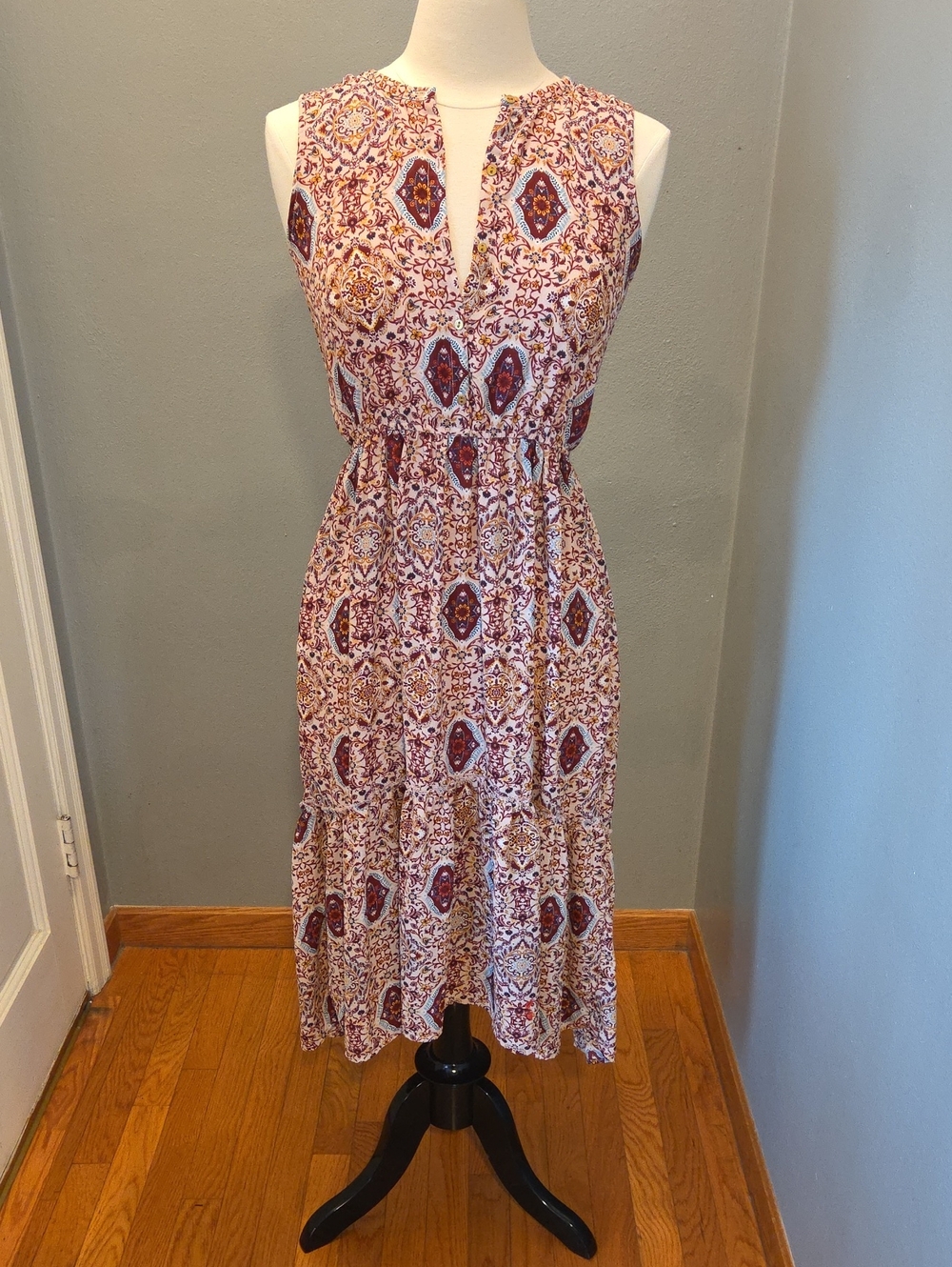Xhilaration Burgundy and Cream Printed Sleeveless Midi Dress